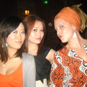 Soirée Orange, Feitz, Guilin, 6 novembre 2009